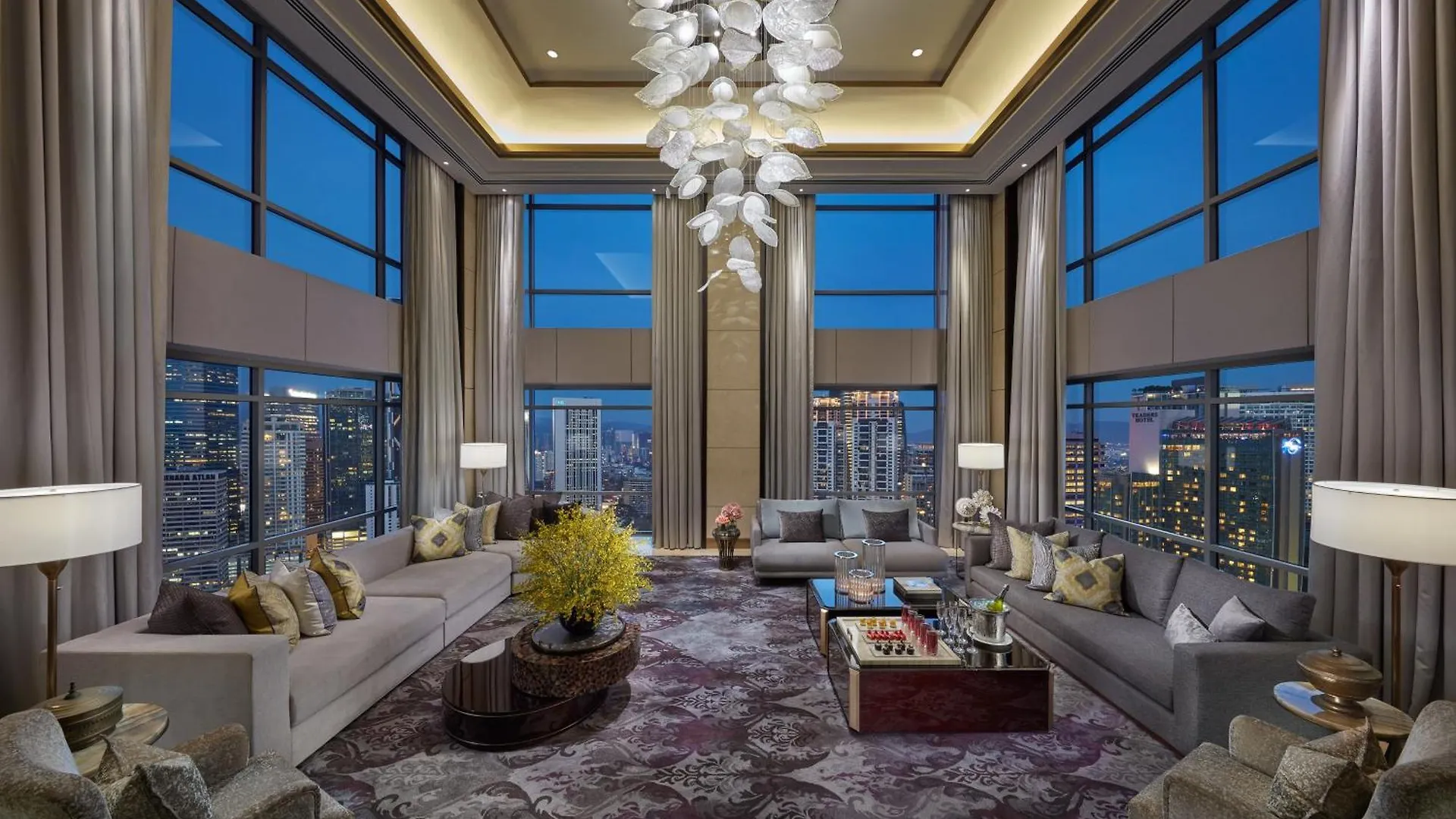 מלון Mandarin Oriental, קואלה לומפור