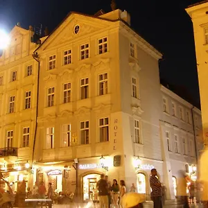 Lejlighedshotel Old Town Square By Emblem Prag